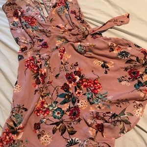 Light Purple Flowy Floral Short Romper.